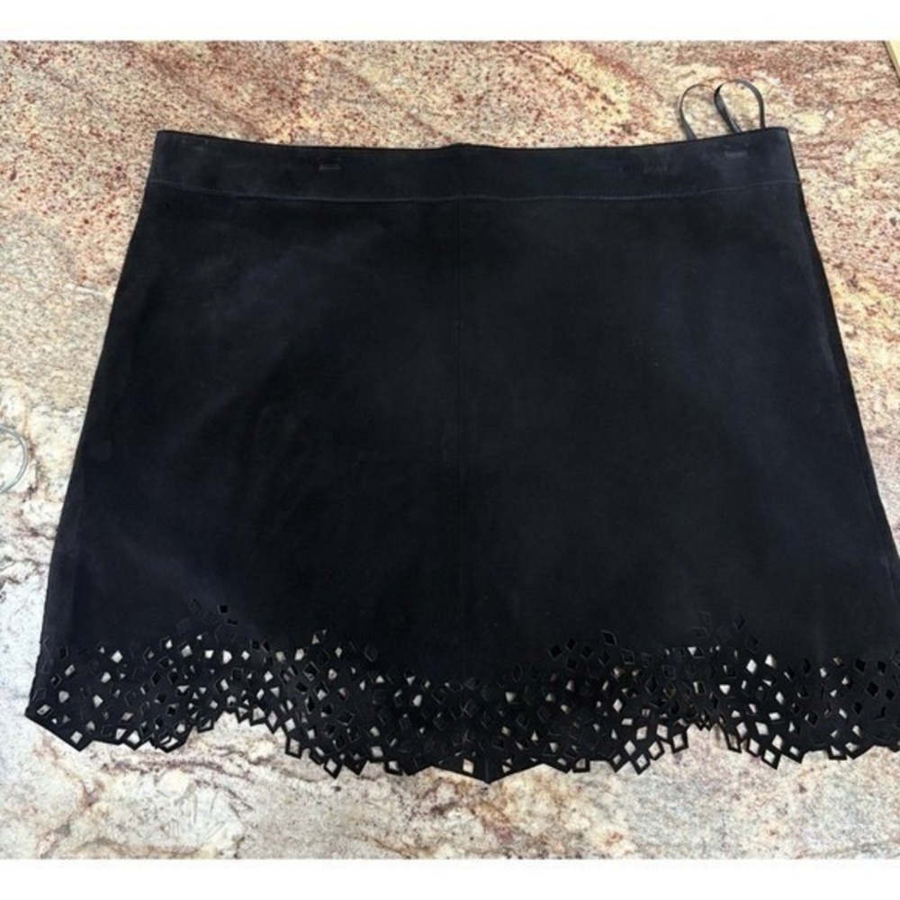 Laundry Shelli Segal NWT Suede Mini Skirt A-line Scalloped Cutout Black Sz 10 - Picture 11 of 11